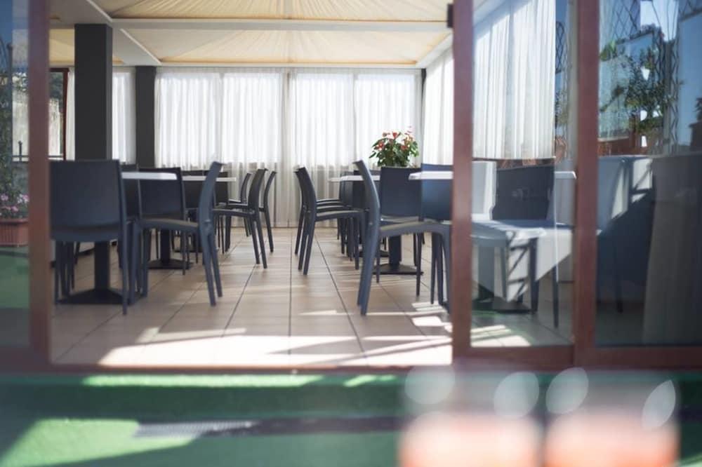 Kleopatra Design Hotel 那不勒斯 外观 照片