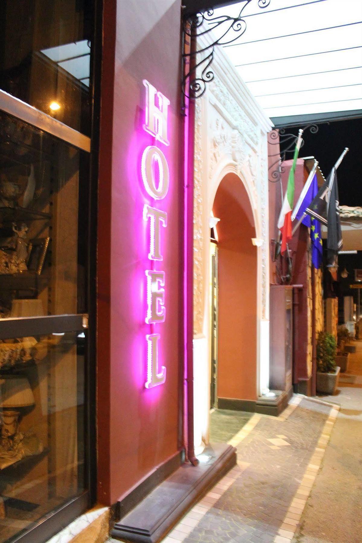 Kleopatra Design Hotel 那不勒斯 外观 照片