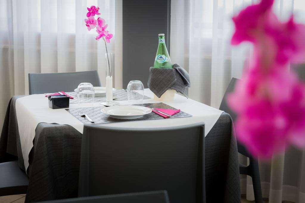Kleopatra Design Hotel 那不勒斯 餐厅 照片